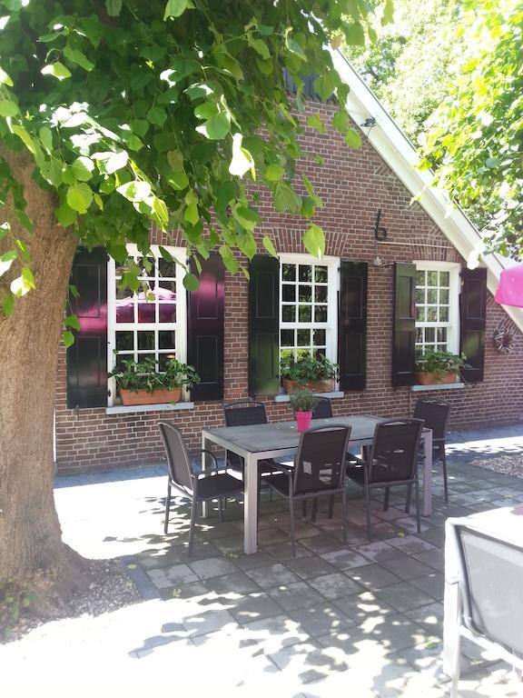 Hotel Boerderij Restaurant De Gloepe Diffelen Exterior foto